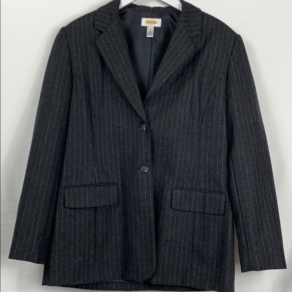 Talbots grey pinstriped blazer size 10. 85% wool